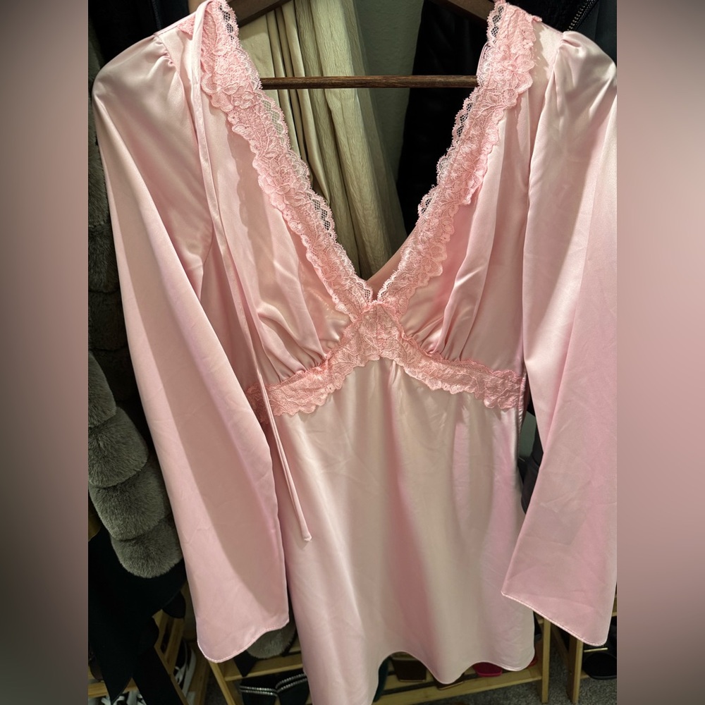 B Darlin Pink Lace Trim Robe